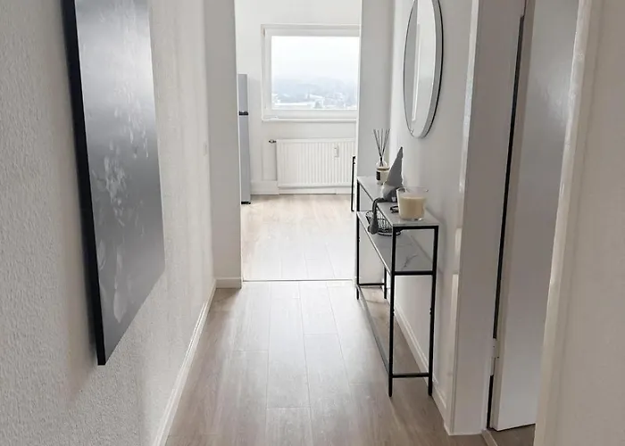 Gemuetliche Ueber Den Daechern Von شقة