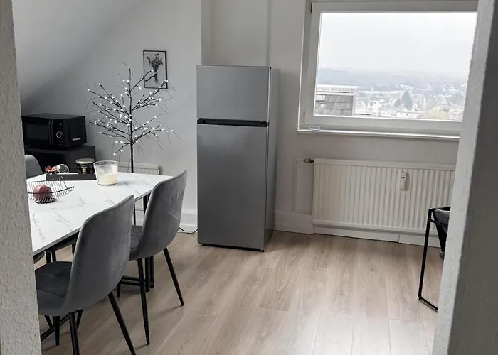 Gemuetliche Ueber Den Daechern Von