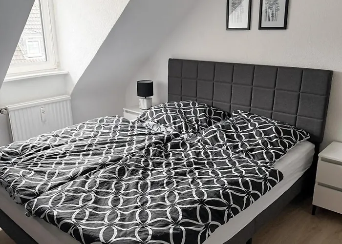 Gemuetliche Ueber Den Daechern Von *